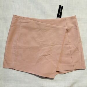 NWT Express women skort (shorts & skirt), size 2.